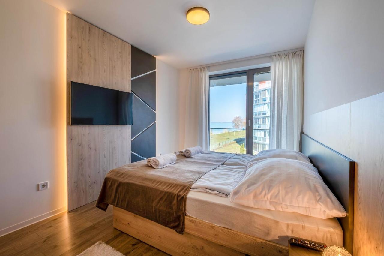 Myflat Coral Beach Apartment Siófok Esterno foto